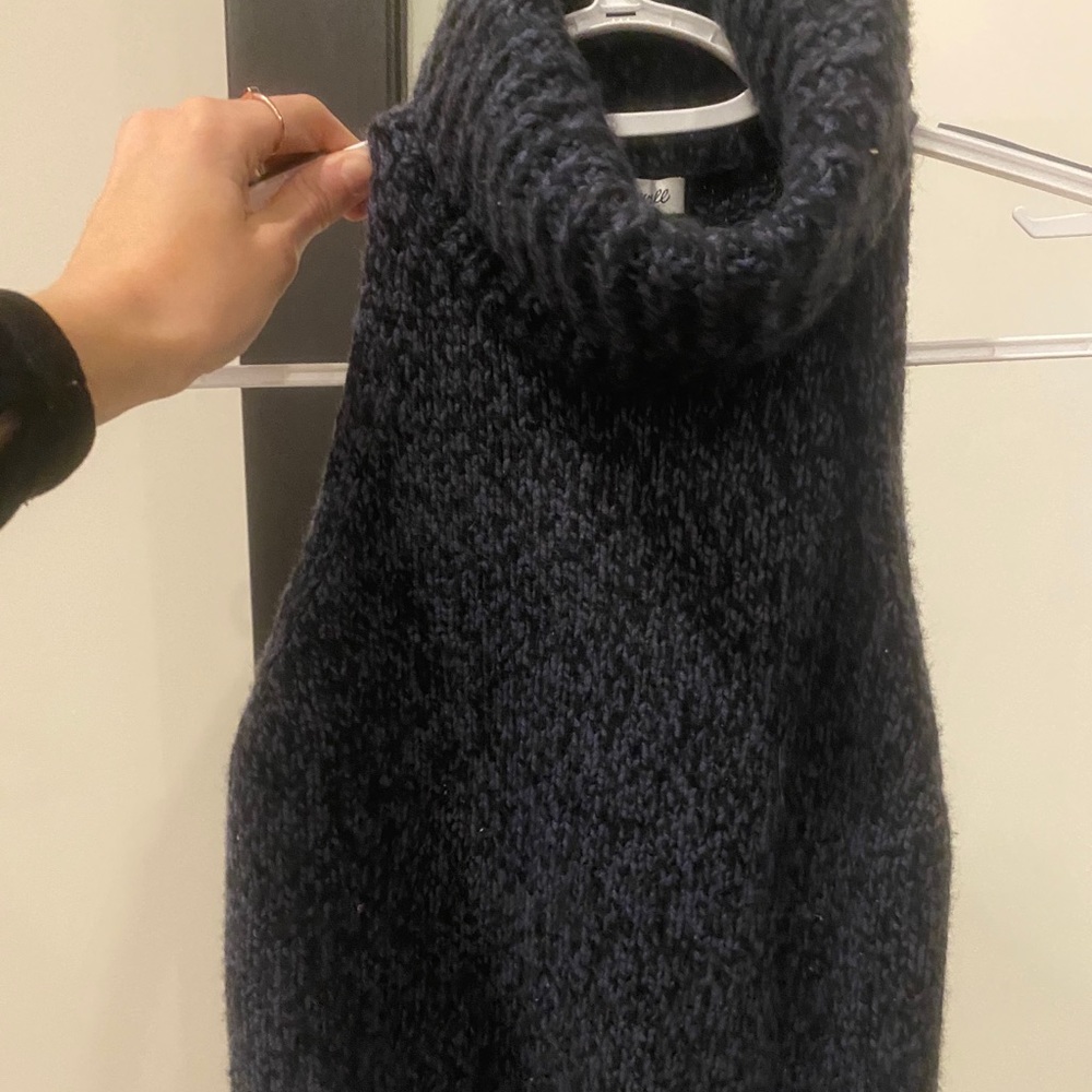 Madewell sleeveless chunky turtleneck